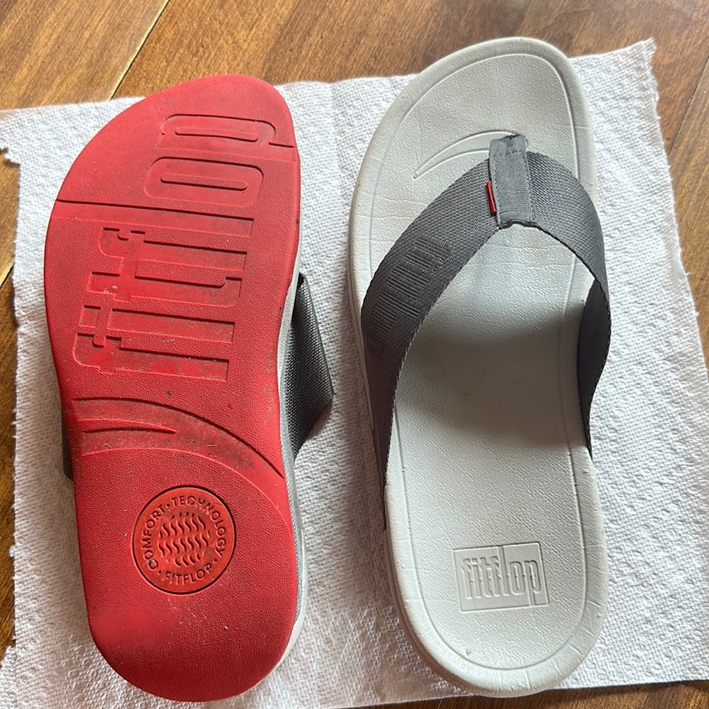 Gently used fitflop!